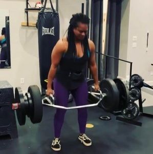 Meet your Posher, Toni